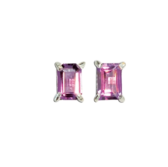 CUTE BOXY STUDS - Picture 2 of 4